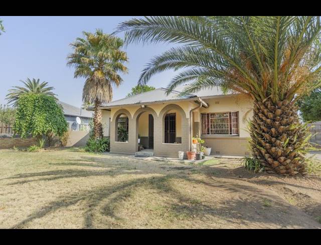 3 BEDROOM HOUSE FOR SALE IN NIGEL EXT 2